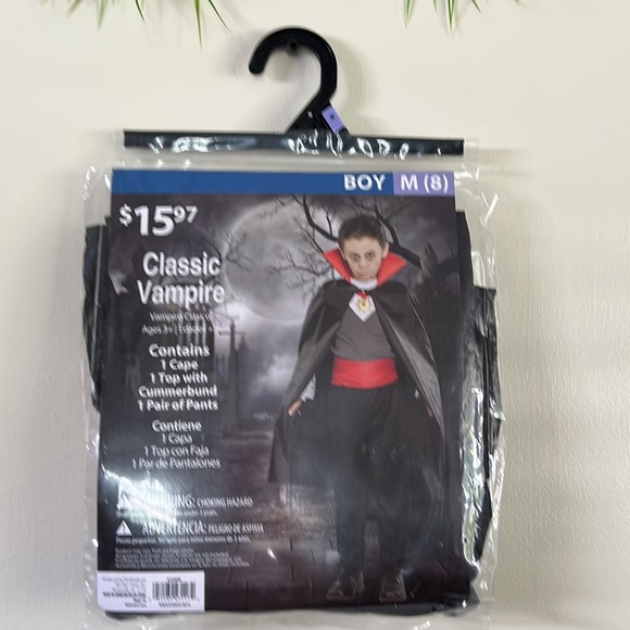 NWT Classic Vampire Costume Boy Size Medium 8 - Picture 2 of 7